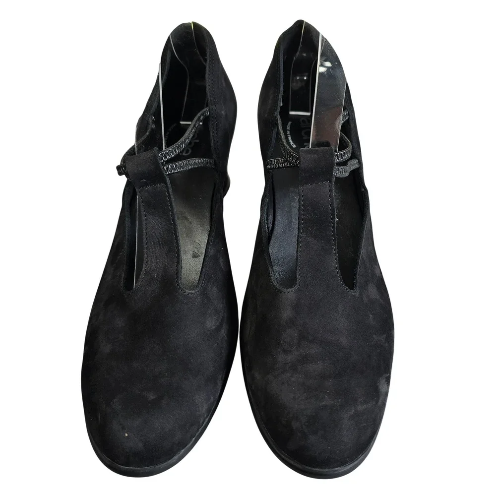 Arche black suede
